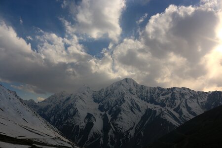 Himachal pradesh spiti valley snow mountains photo