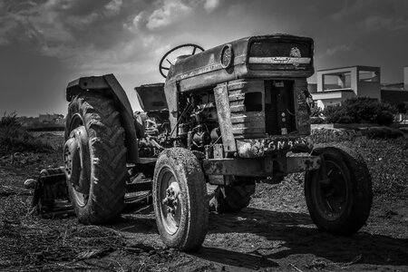 Decay agriculture machine