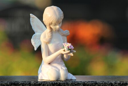 Spiritual figure sculpture
