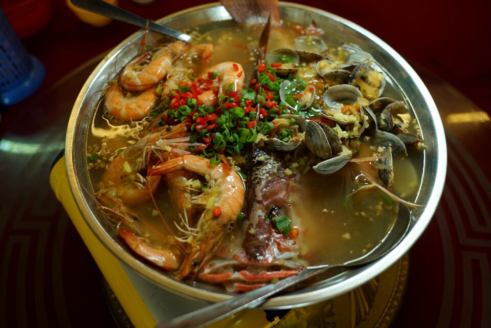 Prawns fish mussels