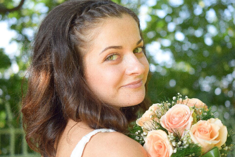 Model bouquet girl