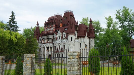 History travel building
