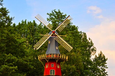 Holland traditional tourist attraction