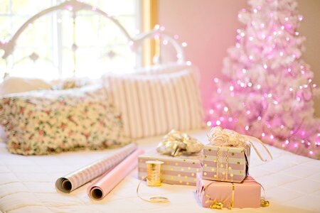 Christmas tree bedroom decorations photo