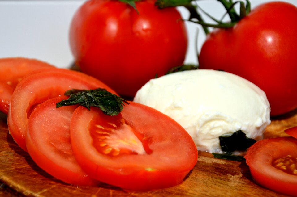 Raw salad mozarella