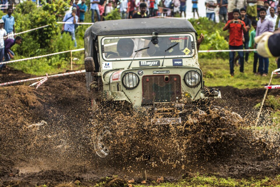Mud desert dusting