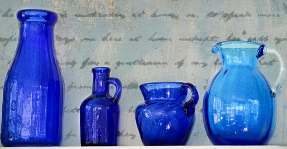 Texture pitcher bottles