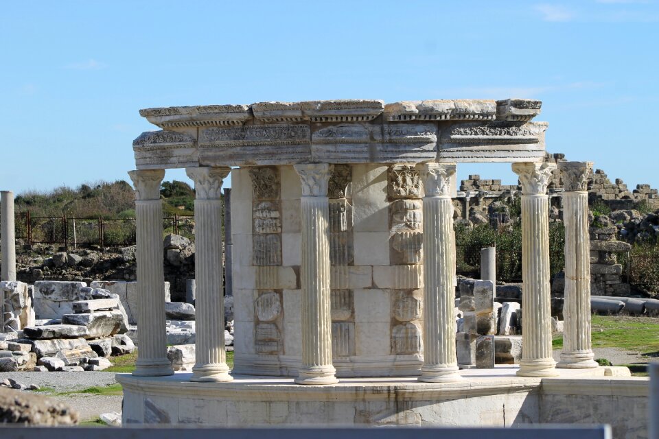 Architecture archaeology travel