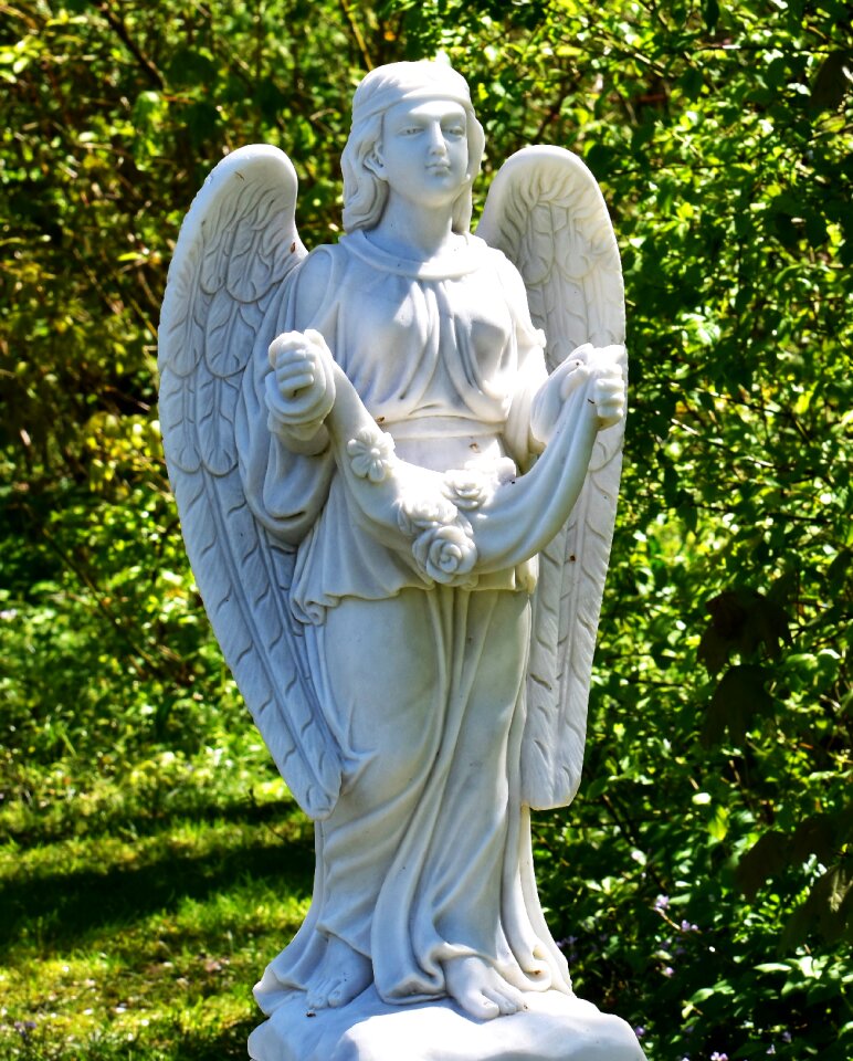 Figure cemetery faith