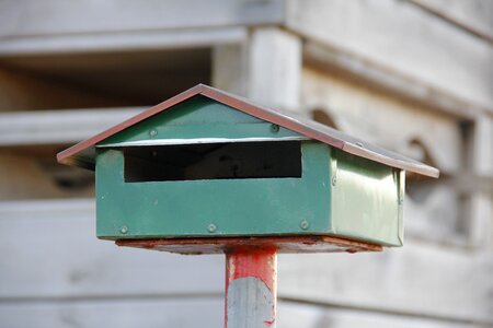 Correspondence delivery mail