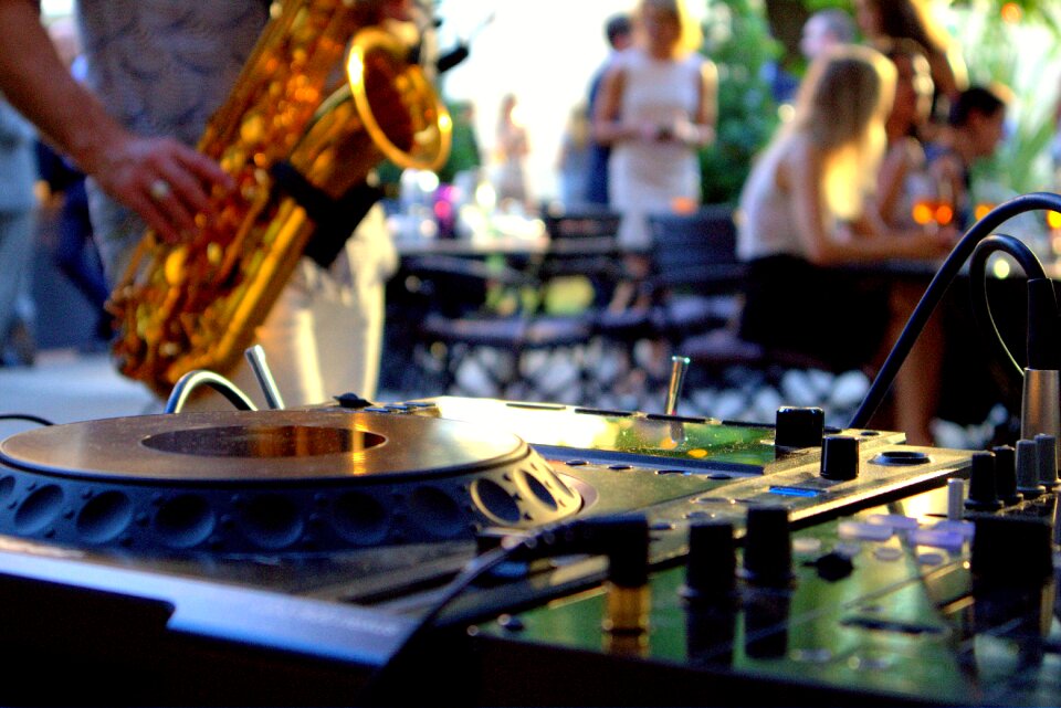 Entertainment artists instrument