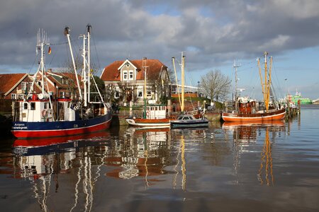 Investors mole neuharlingersiel