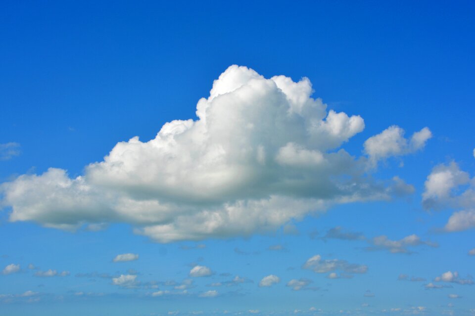 Cirrus nature cloud