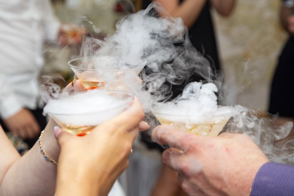 Ice alcohol cocktail