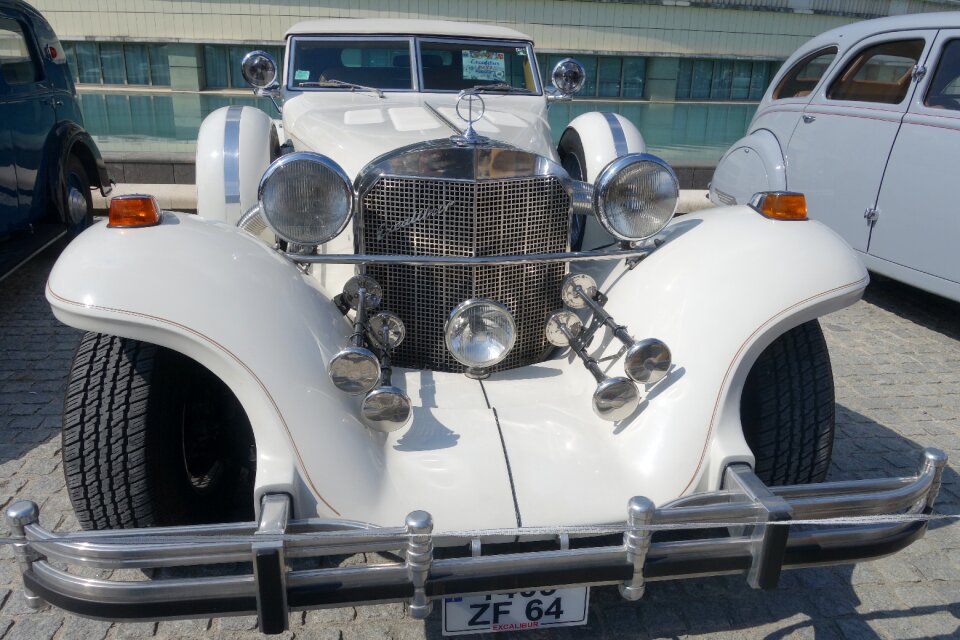 Car history excalibur Free photos