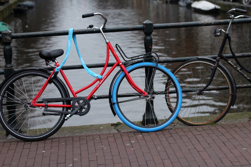Blue wheel wheels