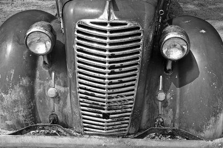 Headlights face front