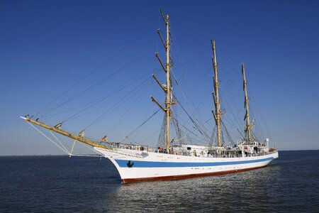 Full ship to me water ship