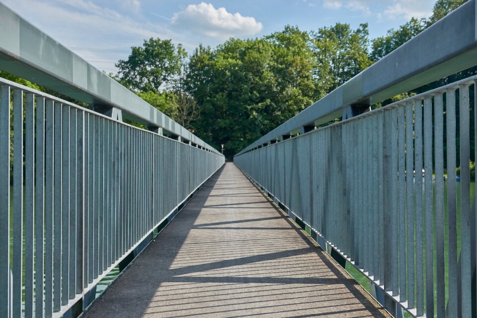 Metal concrete architecture