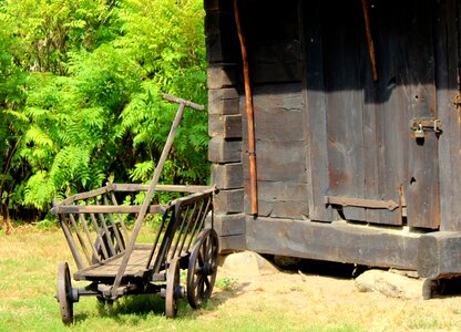 Village old wheels