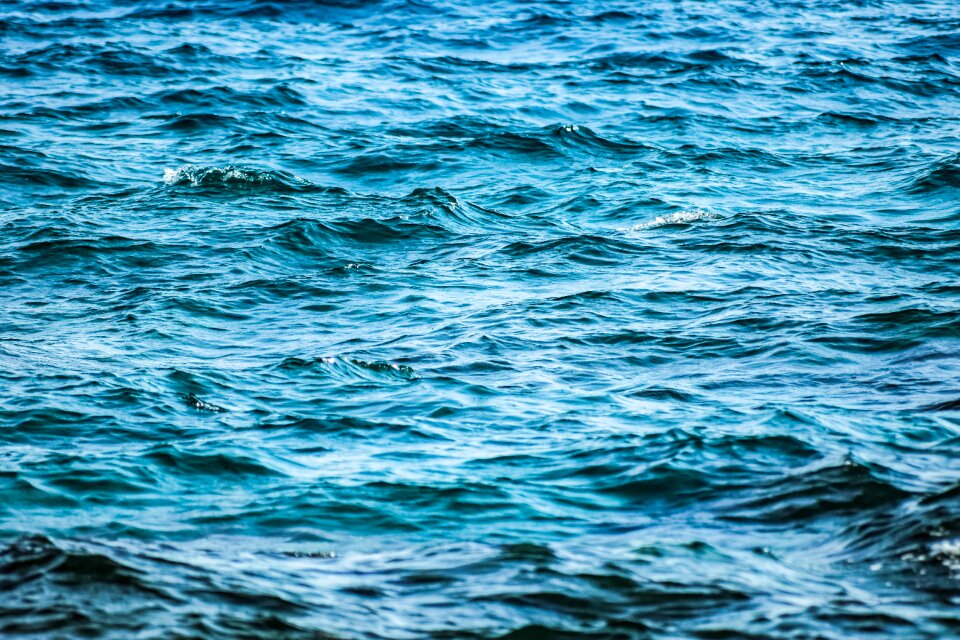 Liquid seascape light