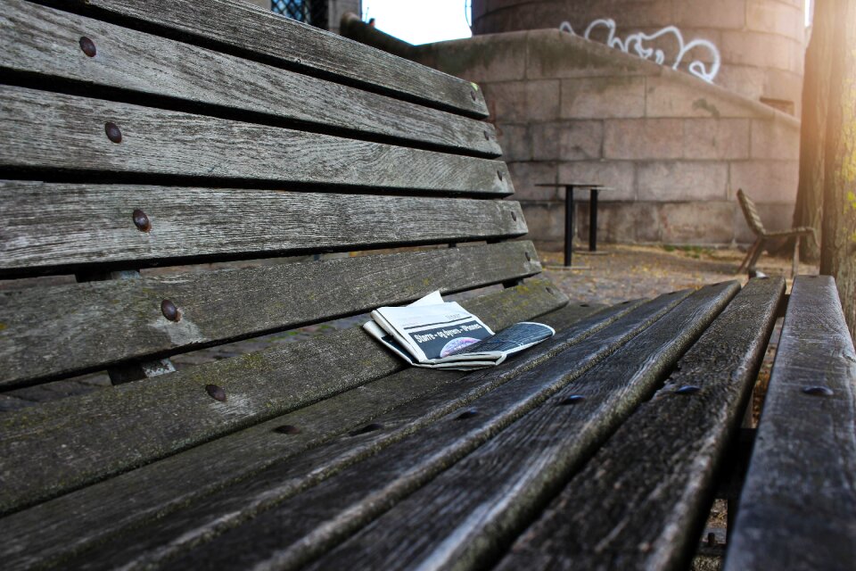 Autumn newspaper read