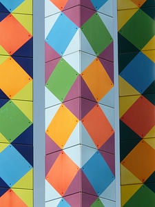 Artwork columnar art