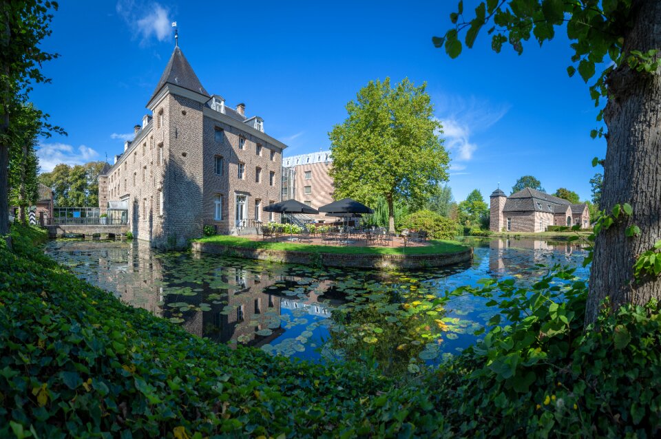 Water building nature