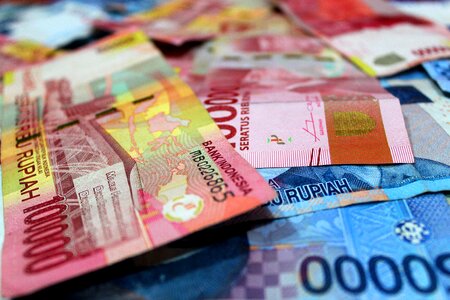 Economic financial pay