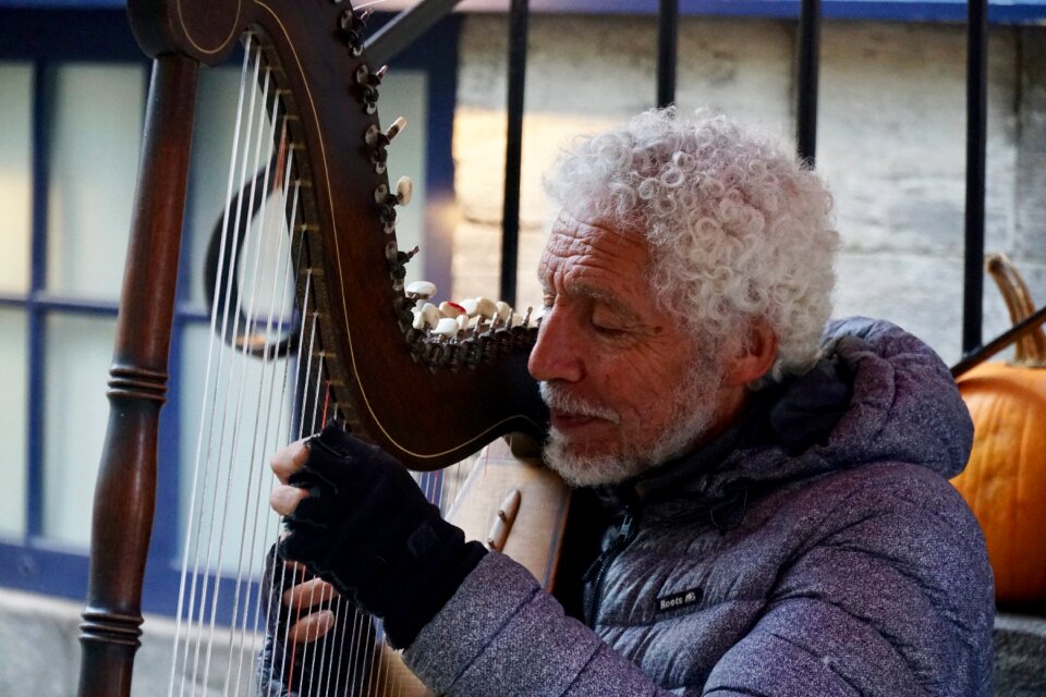 Artist musician street