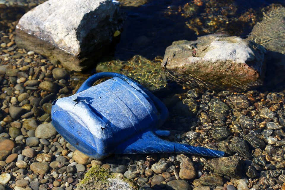 Plastic water rhine