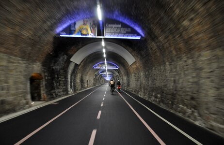 Walk road tunnel