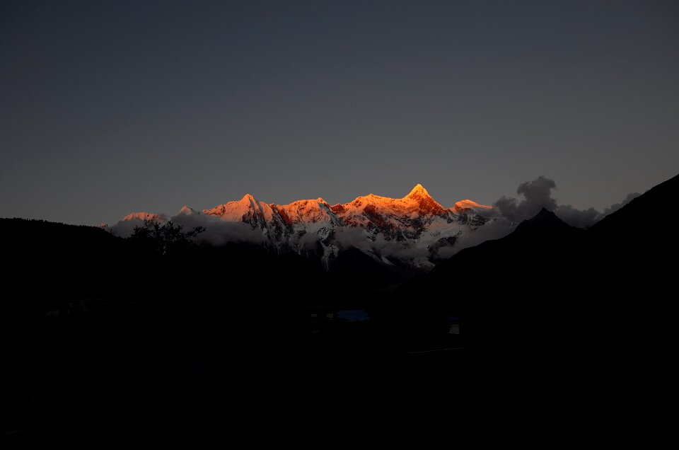 Afterglow mountain tibet
