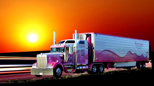 Traffic transport vehicle