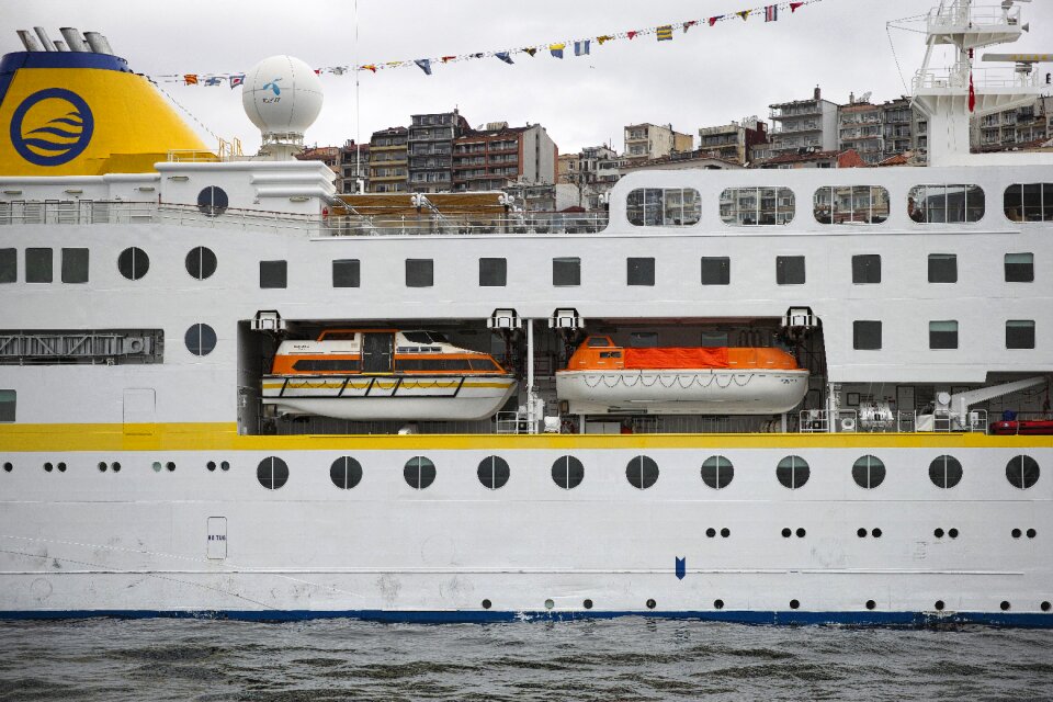 Port beach passenger