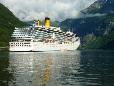 Cruises norway geirangerfjord