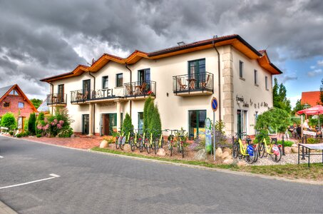 Apartment hdr house