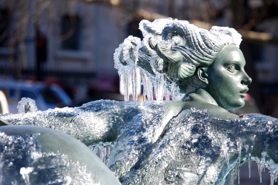 Tourist attraction ice statue
