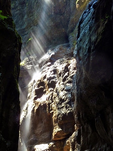 Canyon sun beams rocks photo