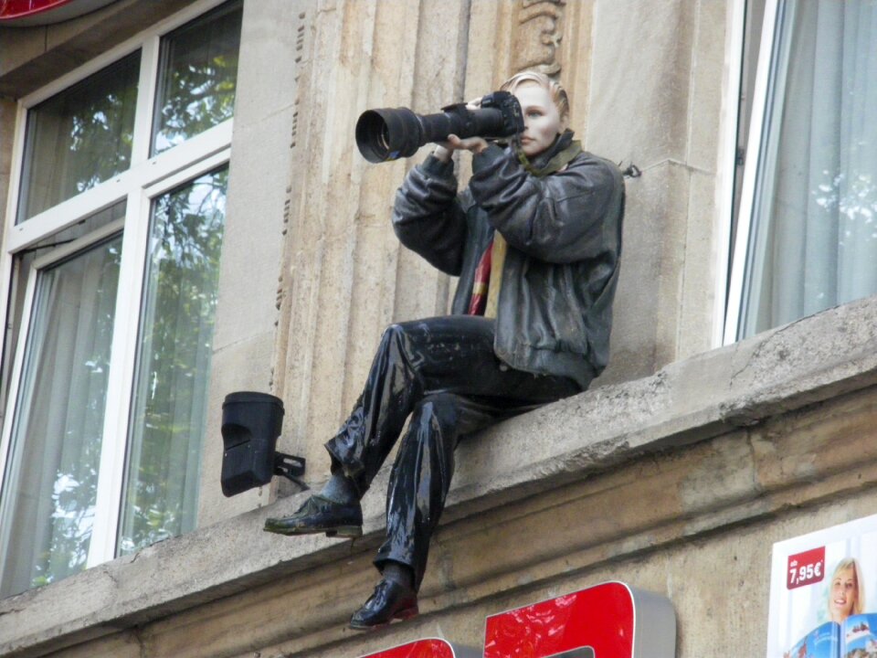 Paparazzo hauswand figure