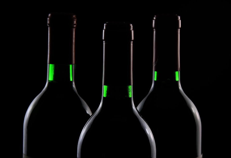 Bottle beverage wine