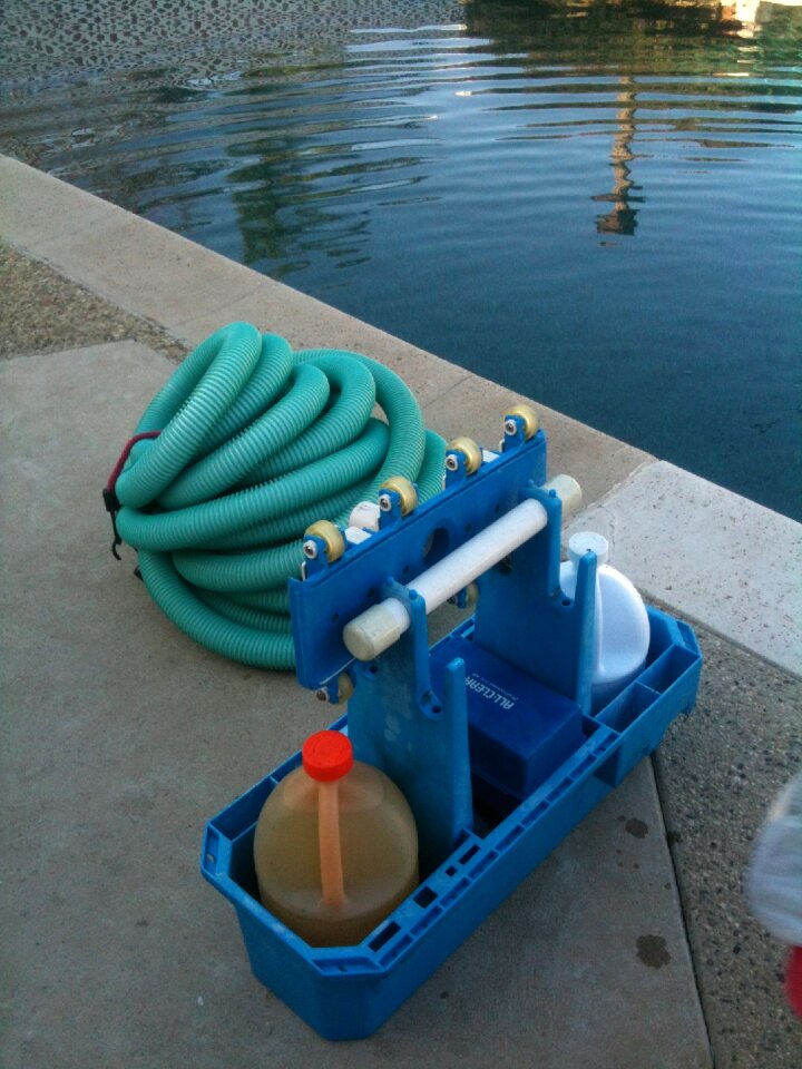 Pool service cleaning