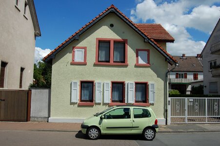 Sky house auto