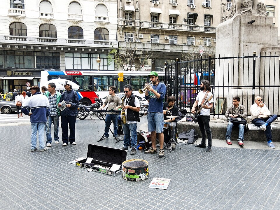 Argentina plaza music