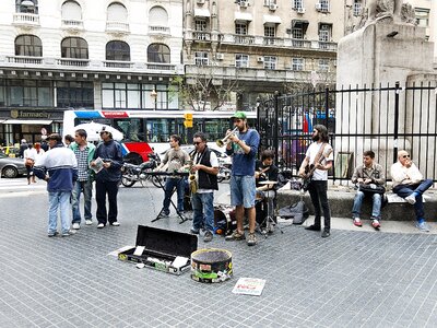 Argentina plaza music