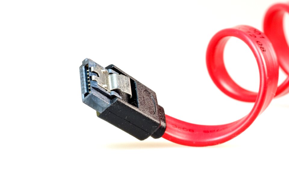 S-ata connection plug