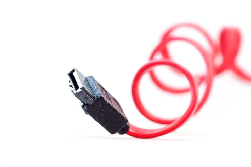 Computer s-ata connection