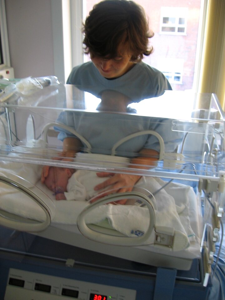 Hospital premature love