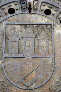 Coat of arms comb castle
