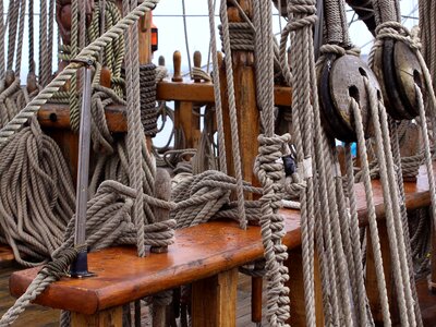 Cordage pods sailing vessel